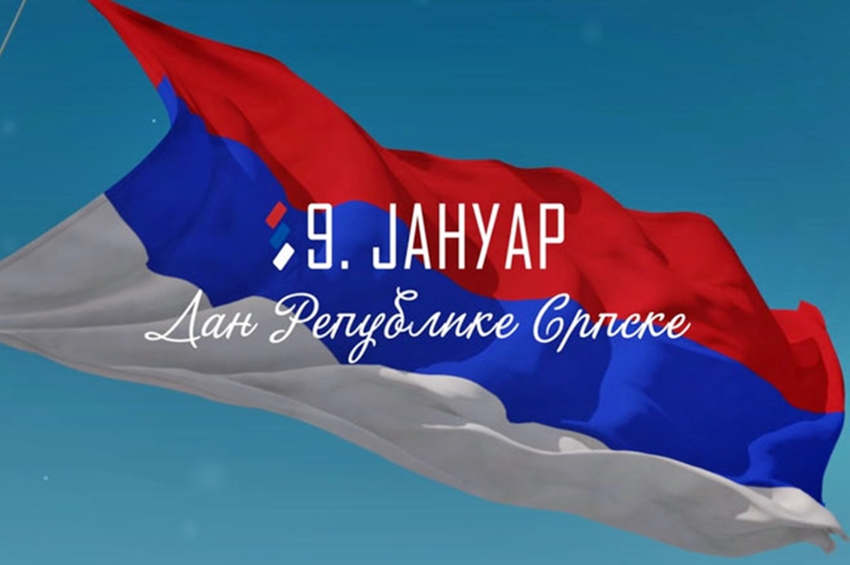 Defile vozila ulicama Trebinja povodom Dana Republike Srpske