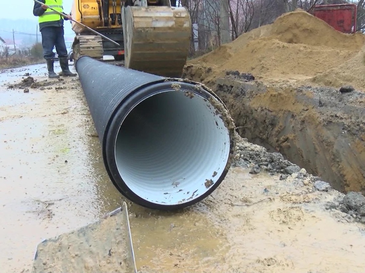 kanalizacija.jpg (330 KB)