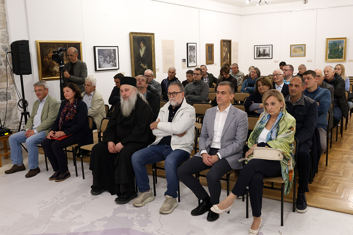 Srpski narod u HDH.jpg (733 KB)