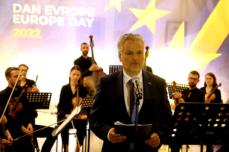 Dan Evrope 2.jpg (305 KB)