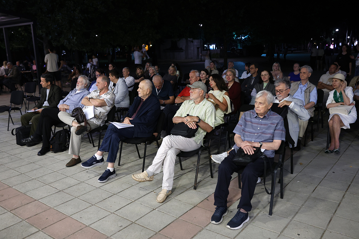 Banja Luka okrugli sto.jpg (734 KB)