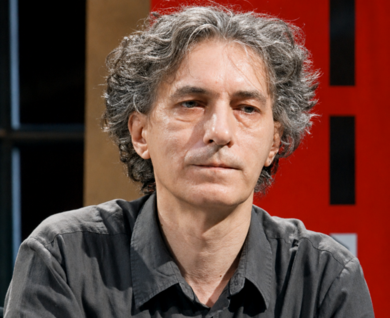 ZORAN MAKSIMOVIC OKRUGLI STO.png (1.54 MB)