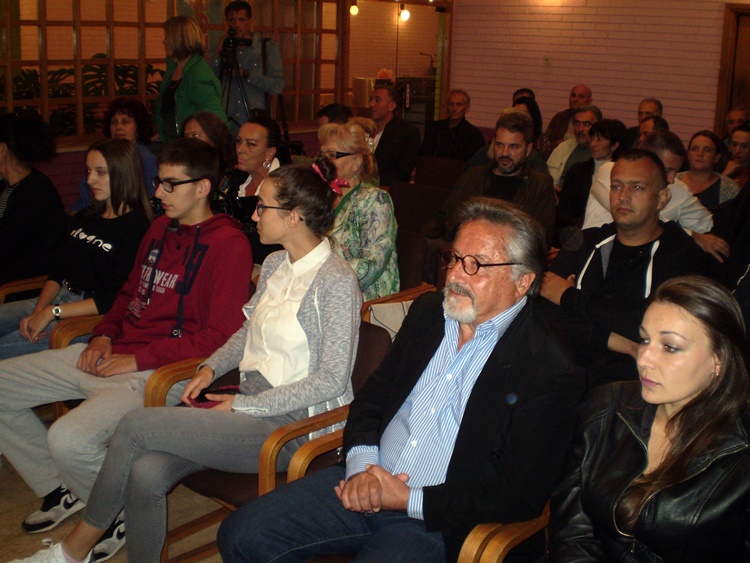 PA030058.JPG (160 KB)