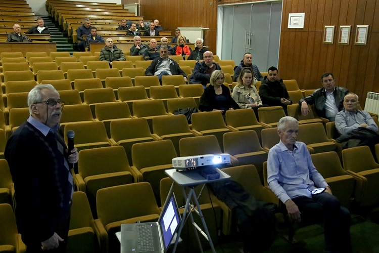 Организовано предавање пчеларима на тему апитерапија - лијечење и терапија пчелињим призводима