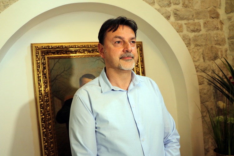 VUKANOVIC.jpg (103 KB)
